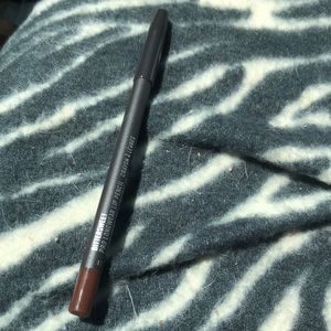 Mac Pro longwear lip pencil